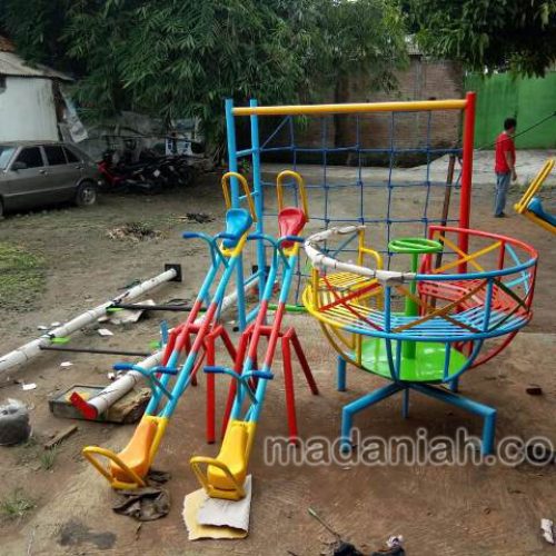 Toko Produsen Pembuat Mainan Jungkitan Anak Bantul