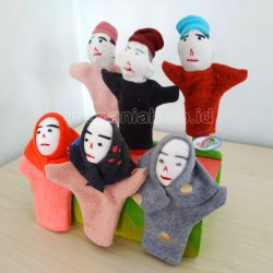 Distributor Alat Peraga Edukatif Boneka Jari Keluarga Kepulauan Riau