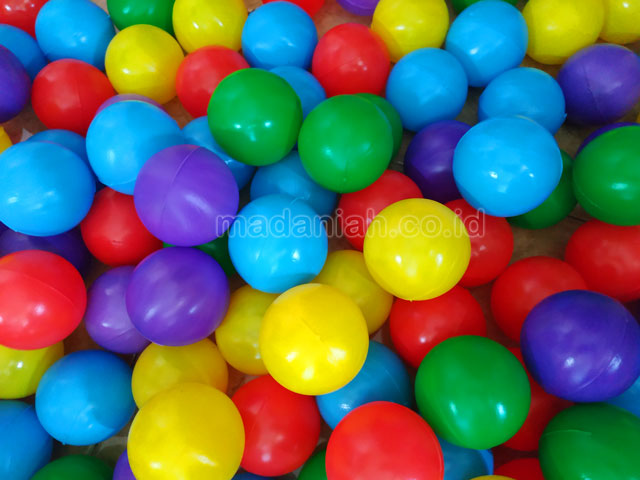 Distributor Bola Plastik Warna Warni Kalimantan Utara