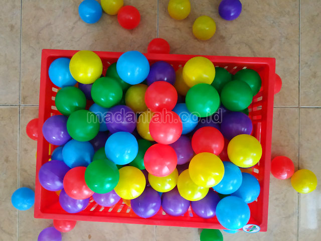 Distributor Bola Plastik Warna Warni Sulawesi Tengah