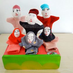 Distributor Alat Peraga Edukatif Boneka Jari Keluarga Jawa Barat