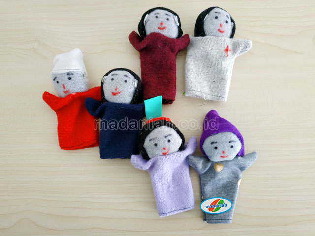 Distributor Alat Peraga Edukatif Boneka Jari Profesi Wool Banten