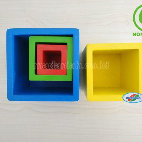 Distributor Alat Peraga Edukatif Kotak Tebal Tipis Besar Kecil Jawa Timur