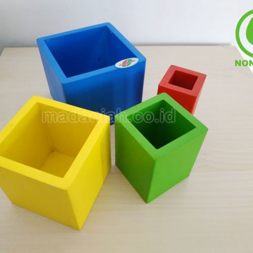 Distributor Alat Peraga Edukatif Kotak Tebal Tipis Besar Kecil Sulawesi Barat Distributor Alat Peraga Edukatif Kotak Tebal Tipis Besar Kecil Sulawesi Barat