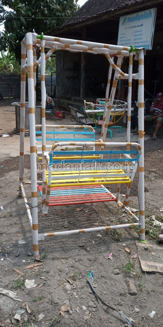 Toko Produsen Pembuat Mainan Ayunan Anak Patebon Kendal