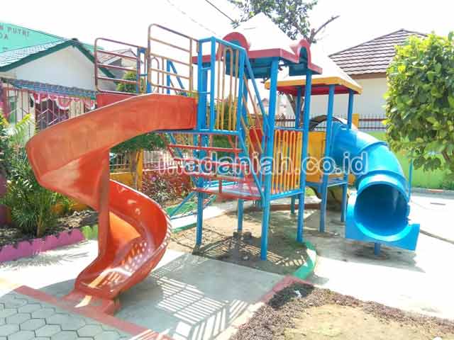 Toko Produsen Pembuat Mainan Playground Anak Cilacap Jawa Tengah