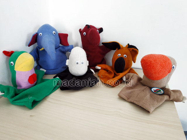 Distributor Alat Peraga Edukatif Boneka Tangan Hewan Wool Sulawesi Barat