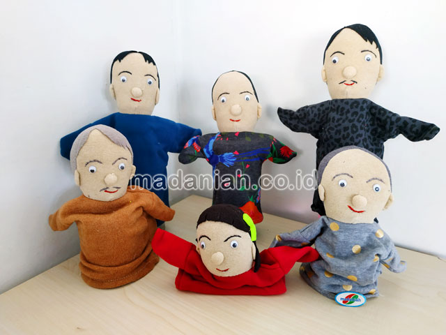 Distributor Alat Peraga Edukatif Boneka Tangan Keluarga Wool Kalimantan Timur