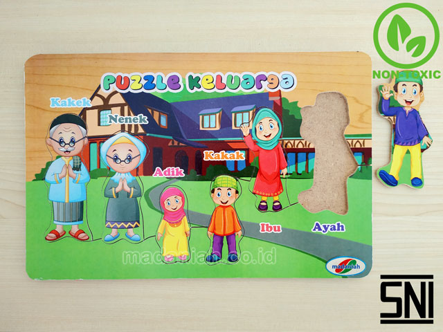 Distributor Puzzle Kayu Keluarga Stiker Banten