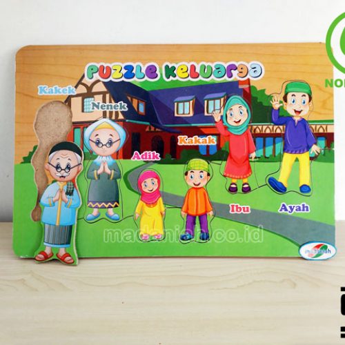 Distributor Puzzle Kayu Keluarga Stiker Bali