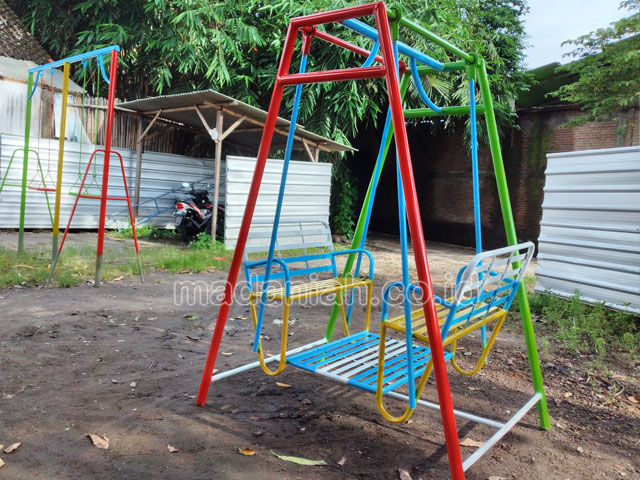 Jual Harga Murah Toko Mainan Ayunan Anak TK PAUD Pacitan
