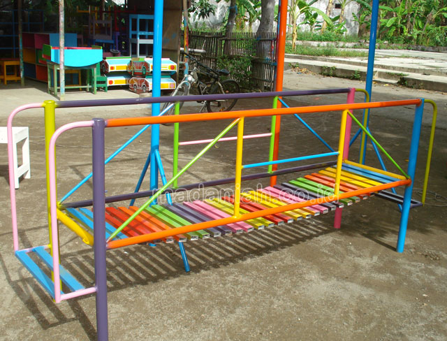 Jual Murah Mainan Jembatan Rantai Goyang Anak TK Banda Aceh