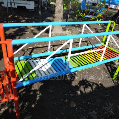 Jual Murah Mainan Jembatan Rantai Goyang Anak TK Boalemo Jual Murah Mainan Jembatan Rantai Goyang Anak TK Boalemo