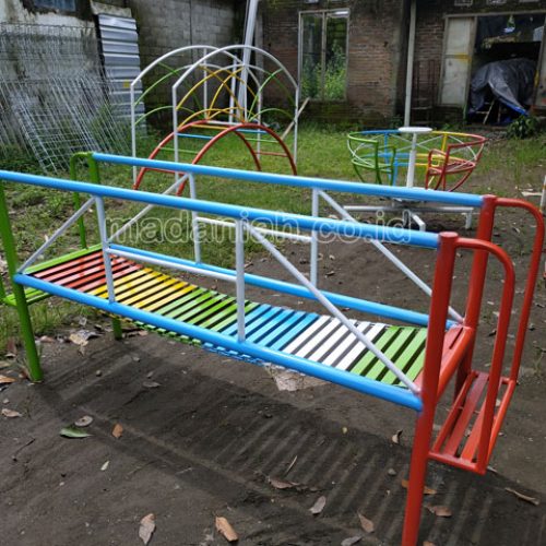 Jual Murah Mainan Jembatan Rantai Goyang Anak TK Majene