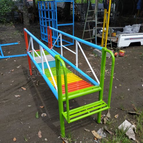 Jual Murah Mainan Jembatan Rantai Goyang Anak TK Sorong Selatan Jual Murah Mainan Jembatan Rantai Goyang Anak TK Sorong Selatan
