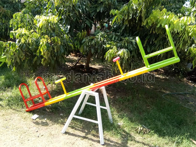 Jual Harga Murah Mainan Jungkitan Anak TK PAUD Cilegon