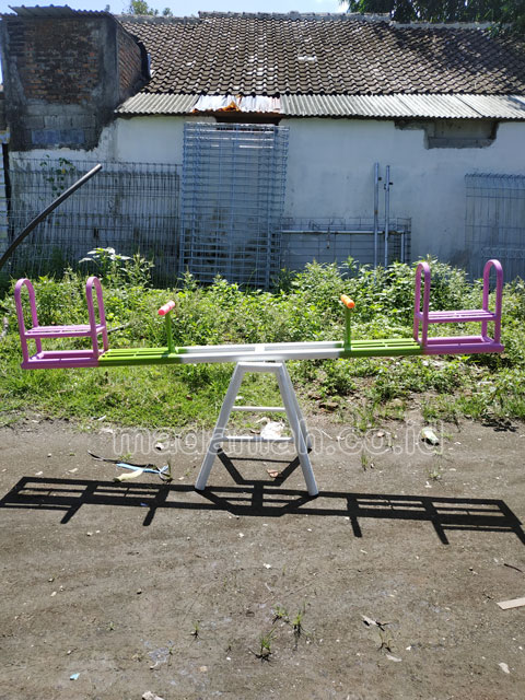 Jual Harga Murah Mainan Jungkitan Anak TK PAUD Puncak Jaya