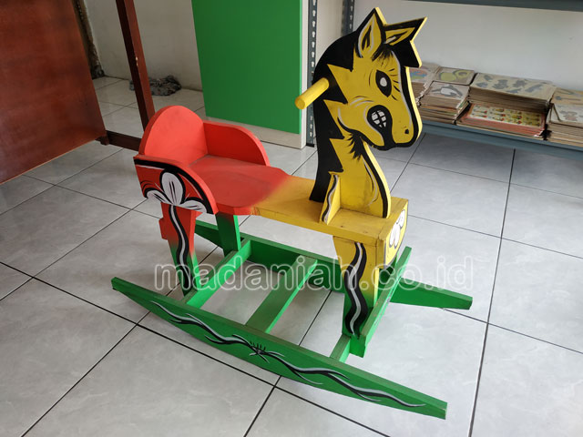 Jual Harga Murah Mainan Kuda Goyang Anak TK PAUD Kota Tomohon
