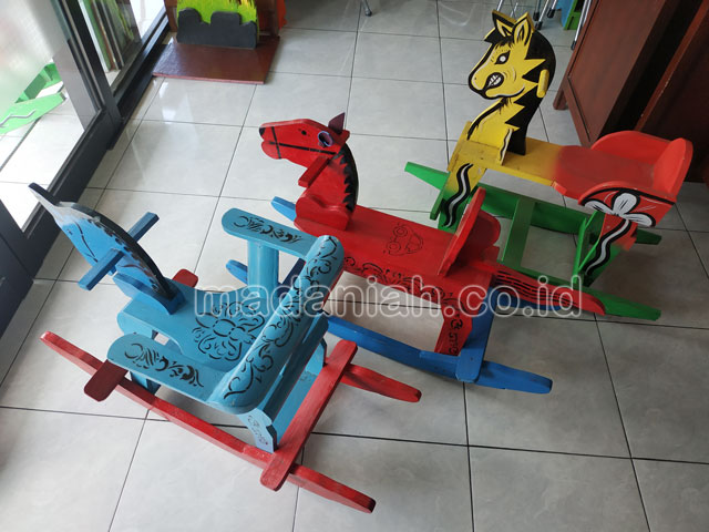 Jual Harga Murah Mainan Kuda Goyang Anak TK PAUD Mamberamo Tengah