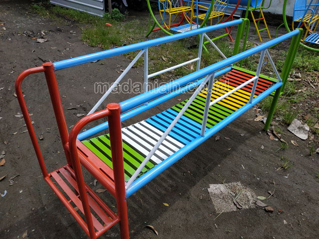 Jual Murah Mainan Jembatan Rantai Goyang Anak TK Badung