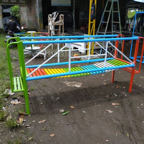Jual Murah Mainan Jembatan Rantai Goyang Anak TK Cilacap Jual Murah Mainan Jembatan Rantai Goyang Anak TK Cilacap