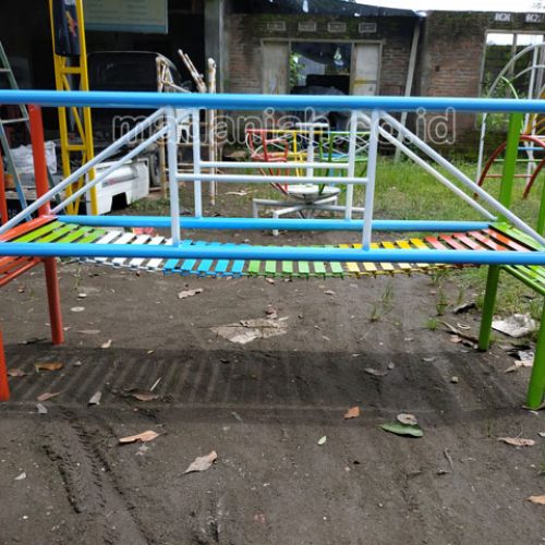 Jual Murah Mainan Jembatan Rantai Goyang Anak TK Lampung Utara Jual Murah Mainan Jembatan Rantai Goyang Anak TK Lampung Utara