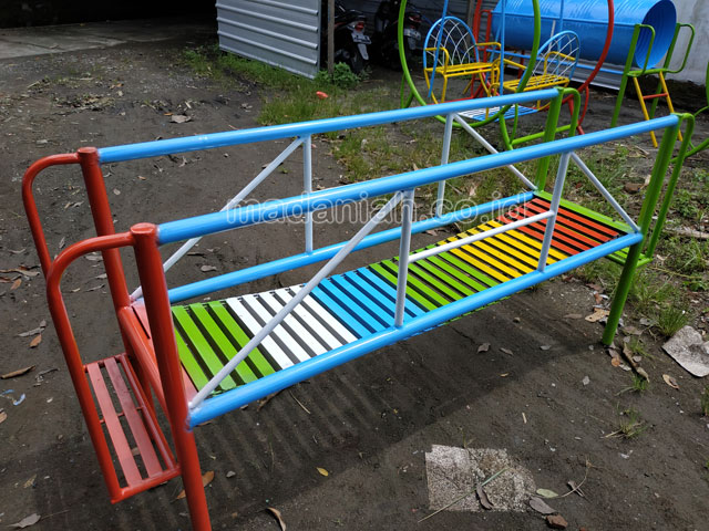 Jual Murah Mainan Jembatan Rantai Goyang Anak TK Manggarai Barat