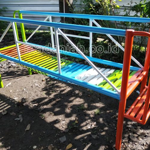 Jual Murah Mainan Jembatan Rantai Goyang Anak TK Pekalongan