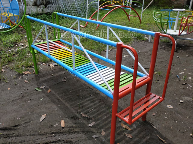 Jual Murah Mainan Jembatan Rantai Goyang Anak TK Sukabumi