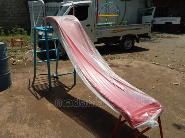 Jual Murah Mainan Perosotan Fiber Anak TK PAUD Pasuruan