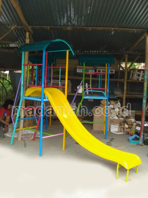 Jual Murah Mainan Perosotan Fiber Anak TK PAUD Siak