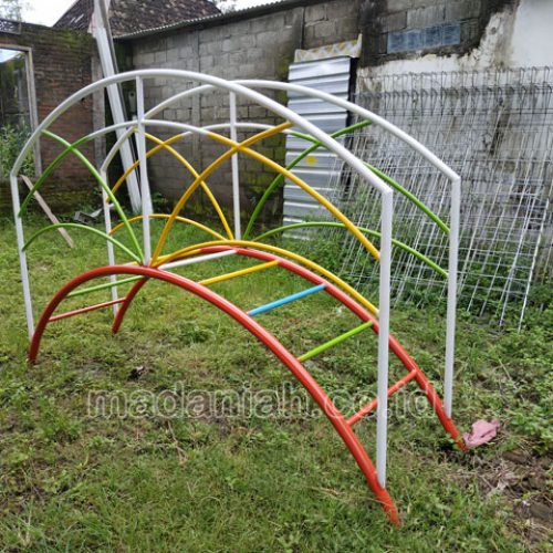 Jual Murah Mainan Tangga Majemuk Setengah Lingkaran TK Aceh Singkil Jual Murah Mainan Tangga Majemuk Setengah Lingkaran TK Aceh Singkil