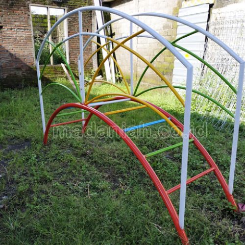 Jual Murah Mainan Tangga Majemuk Setengah Lingkaran TK Blora