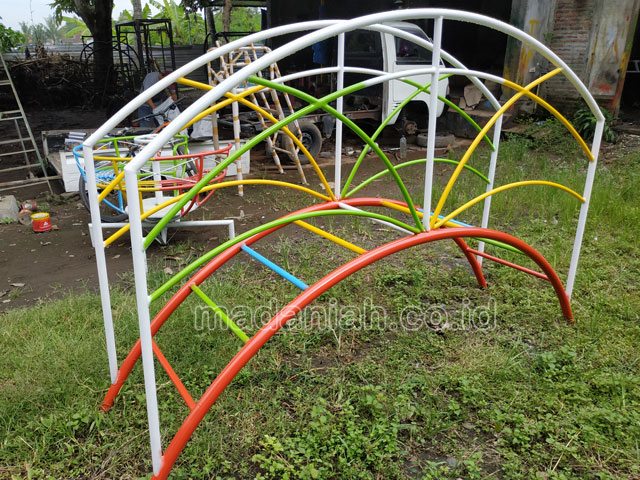 Jual Murah Mainan Tangga Majemuk Setengah Lingkaran TK Ende