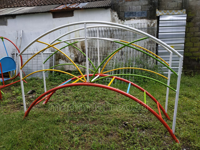 Jual Murah Mainan Tangga Majemuk Setengah Lingkaran TK Kota Solok