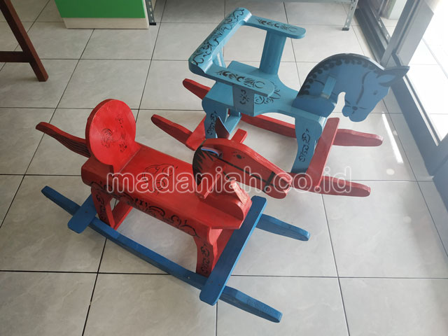 Jual Harga Murah Mainan Kuda Goyang Anak TK PAUD Halmahera Barat