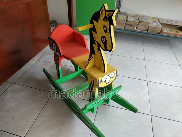 Jual Harga Murah Mainan Kuda Goyang Anak TK PAUD Sambas