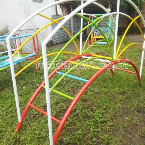 Jual Mainan Tangga Majemuk Setengah Lingkaran TK Kota Pekanbaru Jual Mainan Tangga Majemuk Setengah Lingkaran TK Kota Pekanbaru