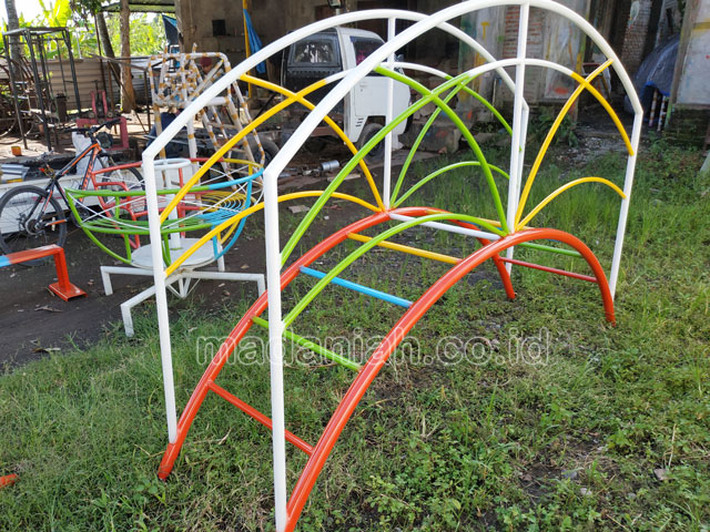 Jual Mainan Tangga Majemuk Setengah Lingkaran TK PAUD Samosir