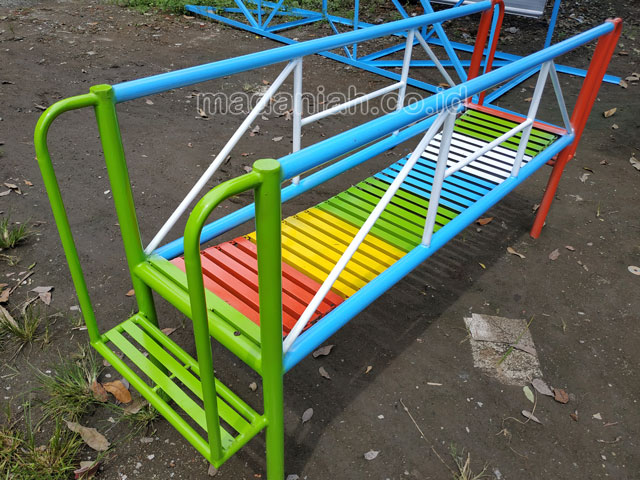 Jual Murah Mainan Jembatan Rantai Goyang Anak TK Bantaeng
