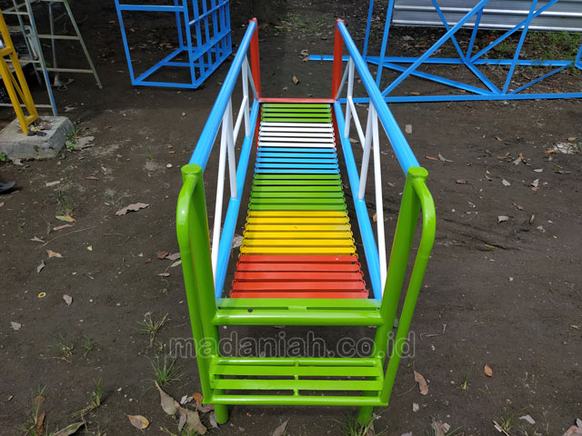 Jual Murah Mainan Jembatan Rantai Goyang Anak TK Palangka Raya