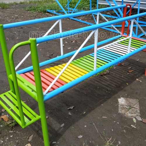 Jual Murah Mainan Jembatan Rantai Goyang Anak TK Pontianak Jual Murah Mainan Jembatan Rantai Goyang Anak TK Pontianak