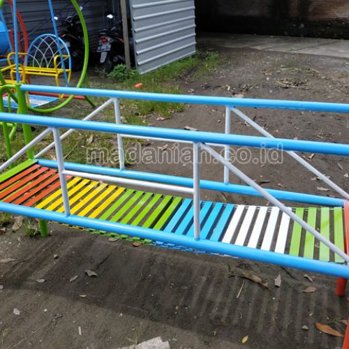 Jual Murah Mainan Jembatan Rantai Goyang Anak TK Rejang Lebong Jual Murah Mainan Jembatan Rantai Goyang Anak TK Rejang Lebong