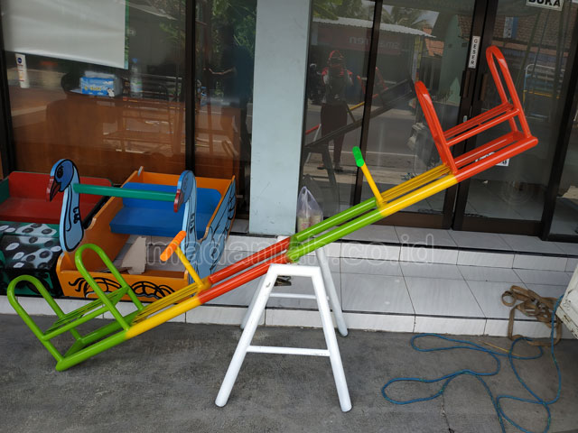 Jual Murah Mainan Jungkitan Anak TK PAUD Banyuasin