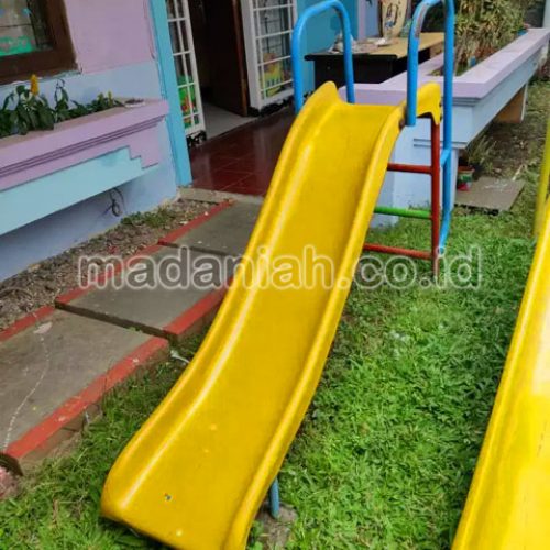 Jual Murah Mainan Perosotan Fiber Anak TK PAUD Lembata