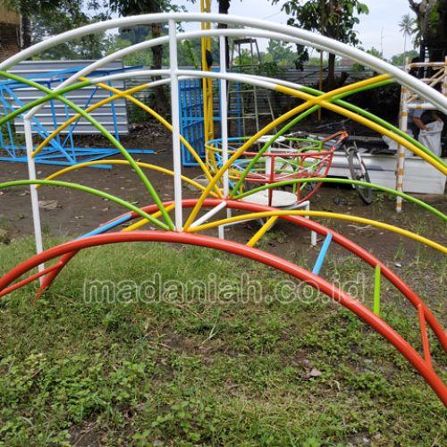 Jual Murah Mainan Tangga Majemuk Setengah Lingkaran TK Bima Jual Murah Mainan Tangga Majemuk Setengah Lingkaran TK Bima