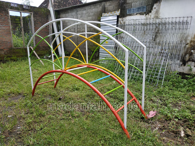 Jual Murah Mainan Tangga Majemuk Setengah Lingkaran TK Kota Baubau