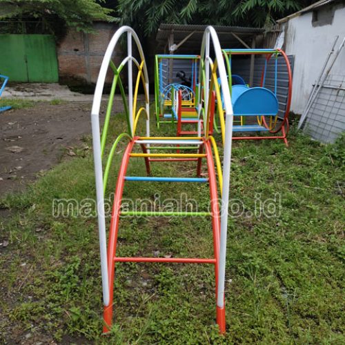 Jual Murah Mainan Tangga Majemuk Setengah Lingkaran TK Nagan Raya Jual Murah Mainan Tangga Majemuk Setengah Lingkaran TK Nagan Raya