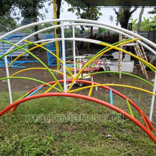 Jual Murah Mainan Tangga Majemuk Setengah Lingkaran TK Pasangkayu