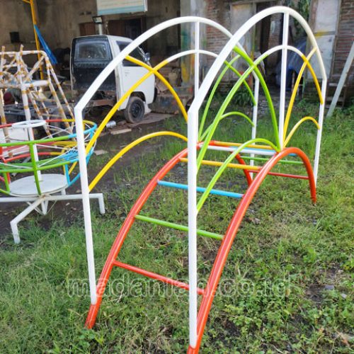 Jual Murah Mainan Tangga Majemuk Setengah Lingkaran TK Pringsewu Jual Murah Mainan Tangga Majemuk Setengah Lingkaran TK Pringsewu